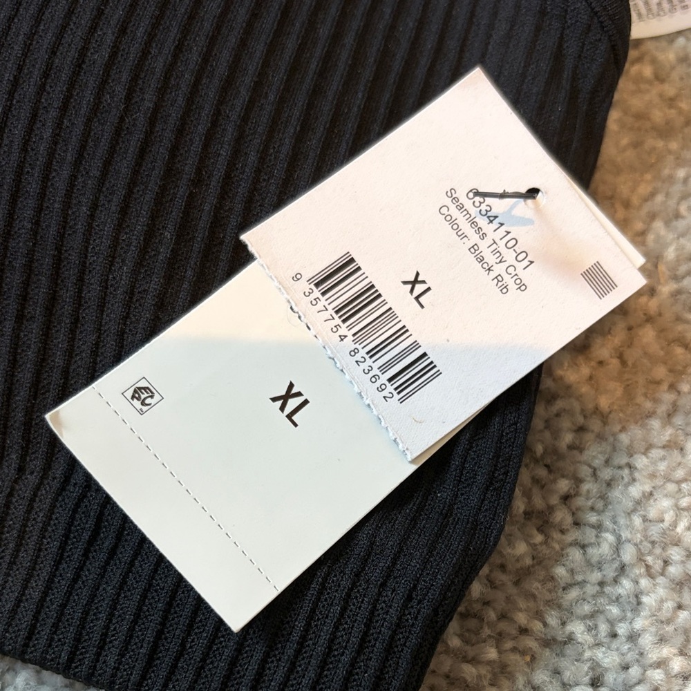 NWT COTTON ON Black Ribbed Tiny Crop XL - Picture 2 of 3
